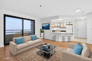 394 Ocean Ave in Revere, MA - Building Photo