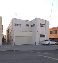610 Bunker Hill Ave in Los Angeles, CA - Building Photo