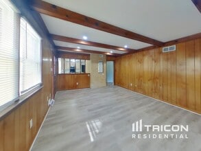 2390 Karen Ln in Hatboro, PA - Foto de edificio - Building Photo