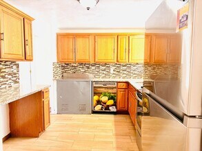 178 Bates Rd in Brockton, MA - Building Photo - Building Photo