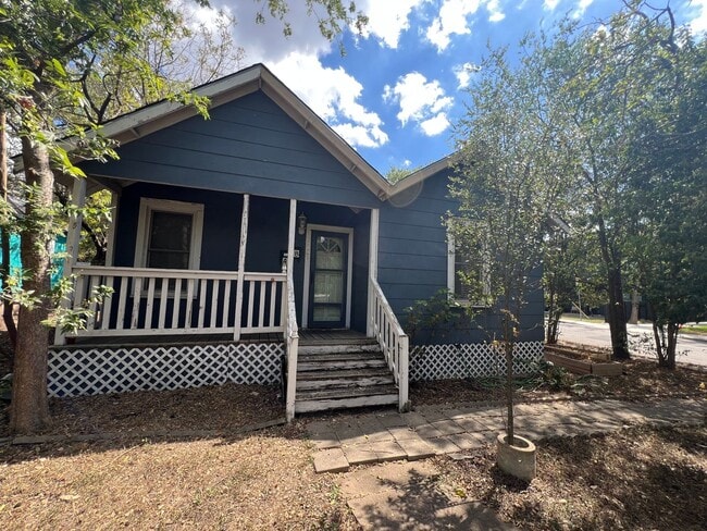 property at 5001 Duval St