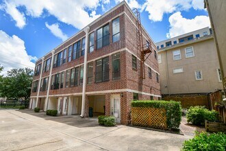 118 McGowen St in Houston, TX - Building Photo - Building Photo