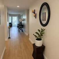 1227 Commonwealth Cir in Naples, FL - Building Photo