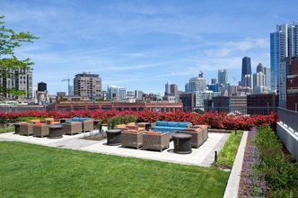 500 N Kingsbury St, Unit 2204 in Chicago, IL - Foto de edificio - Building Photo