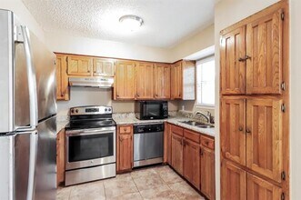 5903 Cameron Dr in Arlington, TX - Building Photo - Building Photo