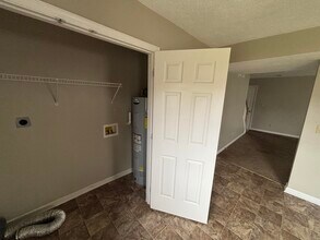 2716 Hayden Park Ln in Lexington, KY - Building Photo - Building Photo