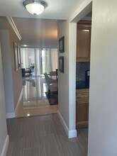 4539 Luxemburg Ct in Greenacres, FL - Foto de edificio - Building Photo