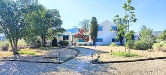 238 Santiago Rd in Taos, NM - Building Photo