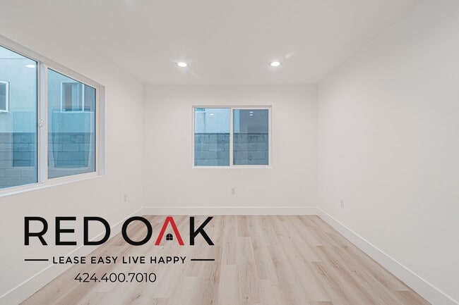 9241 1/2 Firth Blvd in Los Angeles, CA - Building Photo - Building Photo