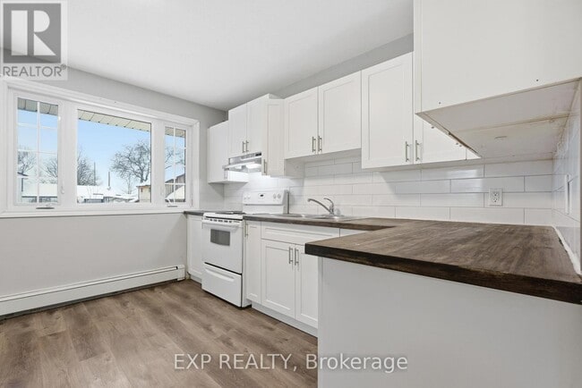 104 South Street E in Aylmer, ON - Building Photo - Building Photo