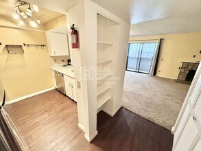 14076 E Stanford Cir in Aurora, CO - Building Photo - Building Photo