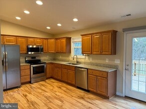 3385 Howellsville Rd in Front Royal, VA - Building Photo - Building Photo