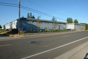 Willow Lake Apartments in Keizer, OR - Building Photo