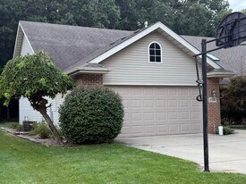 1202 Griffin Lake Ave in Chesterton, IN - Building Photo