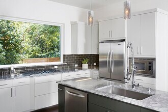1815 Margaret St in Austin, TX - Building Photo - Building Photo