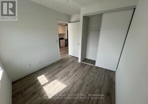 95 Oneida Crescent, Unit 603 in Richmond Hill, ON - Building Photo
