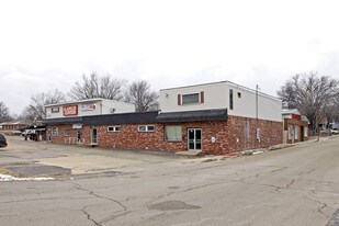 429-463 E Karsch Blvd in Farmington, MO - Building Photo