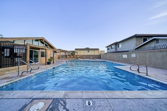 16734 Cedarwood Cir in Cerritos, CA - Building Photo - Building Photo