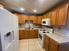 6100 Melinda Dr in Watauga, TX - Building Photo - Building Photo