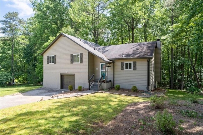 880 Winfield Ct in Marietta, GA - Building Photo - Building Photo