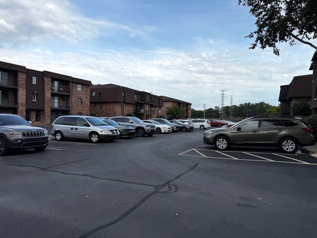 14536 S Muskegon Ave in Burnham, IL - Foto de edificio - Building Photo