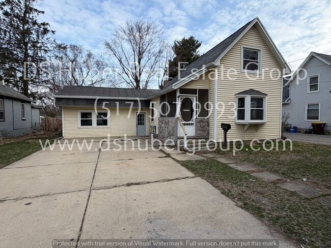 property at 4206 Holt Rd