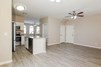 111 N 65th Dr in Phoenix, AZ - Building Photo - Building Photo