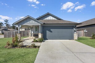 18627 Etta Pnes Cir in Crosby, TX - Building Photo