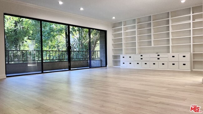 1124 Kings Rd in West Hollywood, CA - Building Photo - Building Photo