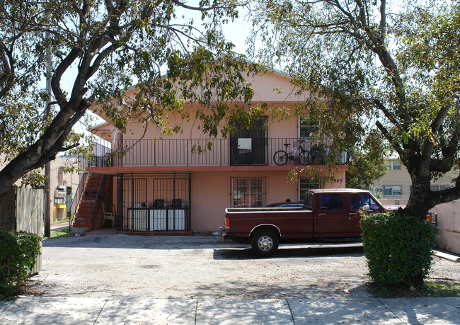 1949 NW 19th Ave in Miami, FL - Building Photo - Building Photo