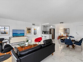 336 N Birch Rd in Fort Lauderdale, FL - Building Photo - Building Photo