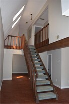 921 Bobcat Ct in Marietta, GA - Building Photo - Building Photo