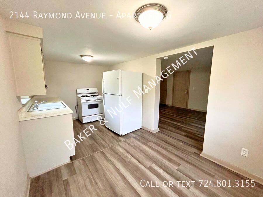 2144 Raymond Ave in Latrobe, PA - Building Photo