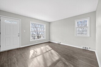 12753 Georgiana Ave in Warren, MI - Building Photo - Building Photo