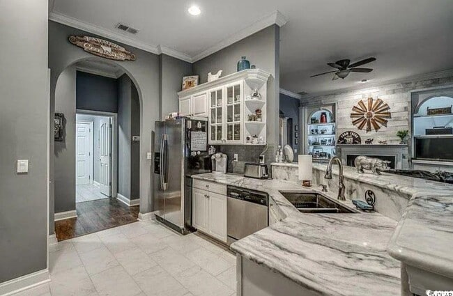 property at 2314 Clandon Dr