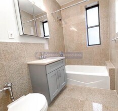 664 W 163rd St in New York, NY - Building Photo - Building Photo