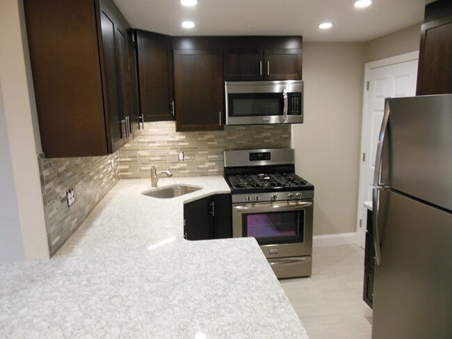 property at 84 Hooper Rd