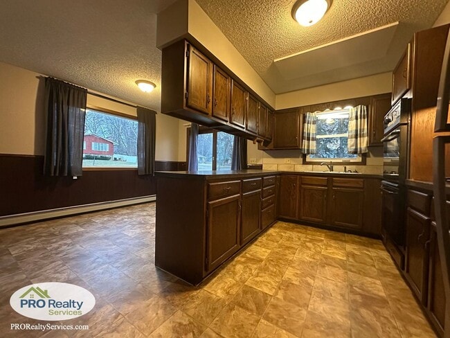 911 2nd Ave S in Buffalo, MN - Building Photo - Building Photo