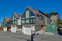 5445-5471 Wales St in Vancouver, BC - Building Photo - Building Photo