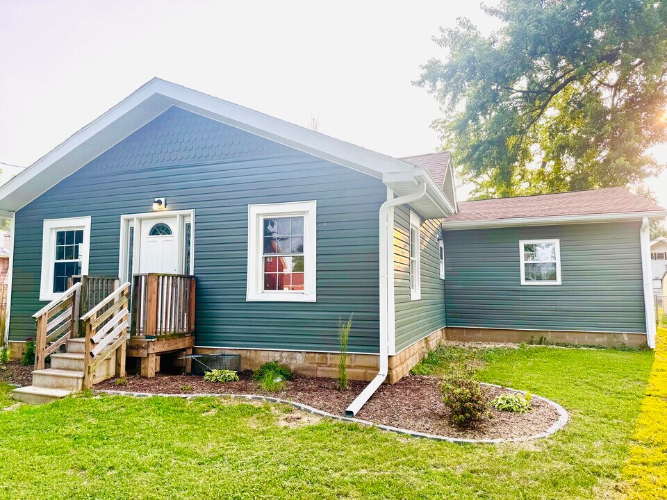 4109 N Ashton Ave in Peoria, IL - Building Photo