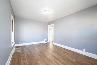 2101 Ave F in Council Bluffs, IA - Building Photo - Building Photo