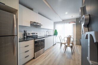 3390 R. de La Pérade, Unit SI ID1222945P in Québec, QC - Building Photo - Building Photo