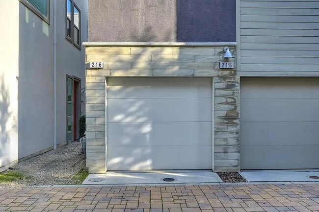 216 Box Ln in Sacramento, CA - Building Photo - Building Photo