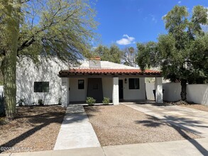2239 E 4th St in Tucson, AZ - Building Photo - Building Photo