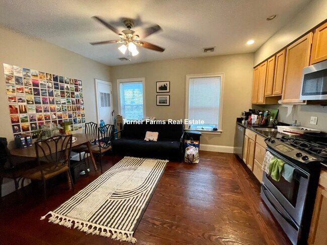 180 Hillside St, Unit 2