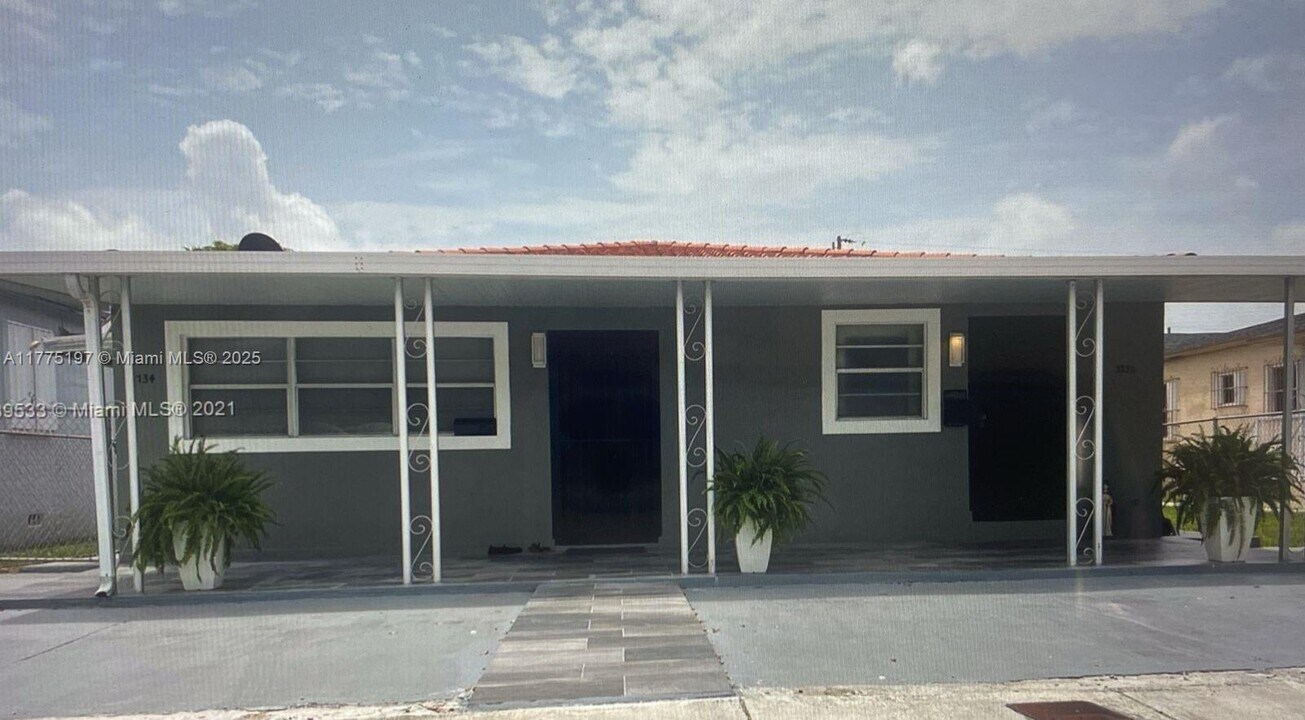2734 SW 30th Ct in Miami, FL - Building Photo