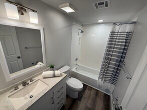 738 E Roeser Rd in Phoenix, AZ - Building Photo - Building Photo