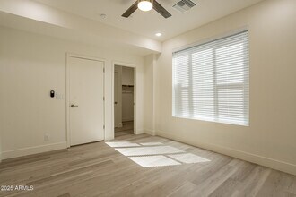 250 S Roosevelt St in Tempe, AZ - Building Photo - Building Photo