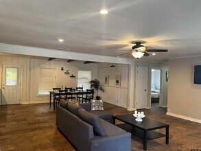 1228 Carol Ln, Unit 1304 in Tyler, TX - Building Photo - Building Photo