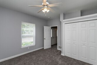 108 S College Ave in Columbia, MO - Building Photo - Building Photo